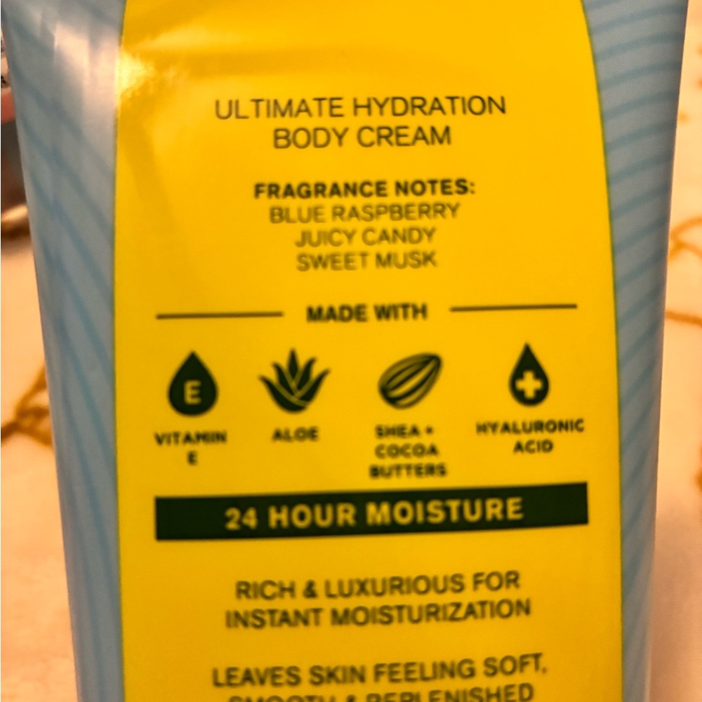 Bath & Body Works Blue Body Cream, Fragrance + Body Wash - Picture 2 of 4